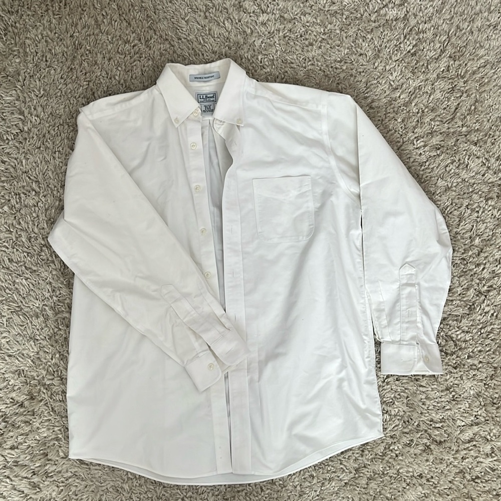 L.L. BEAN BUTTON DOWN